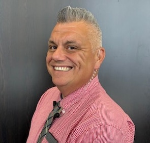 Staff member Bob Appleby from 28d71c1f8c4e