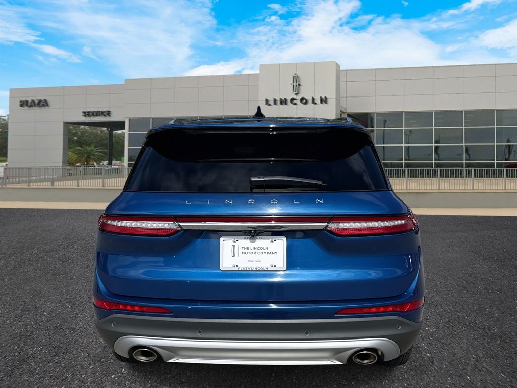 2020 Lincoln Corsair Standard photo 4