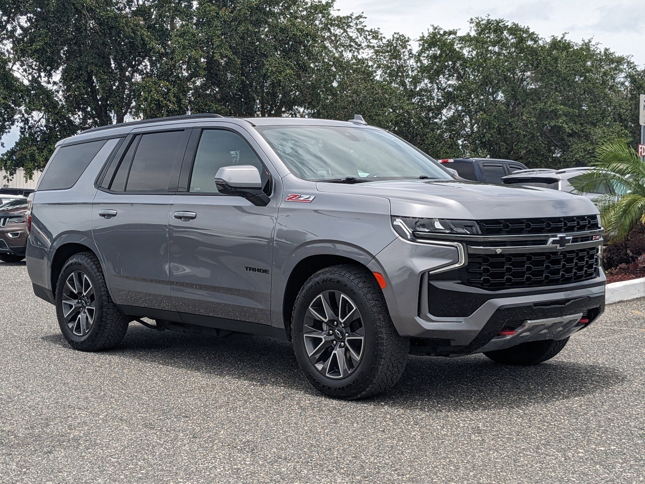 Used 2022 Chevrolet Tahoe Z71 with VIN 1GNSKPKD1NR105085 for sale in Leesburg, FL
