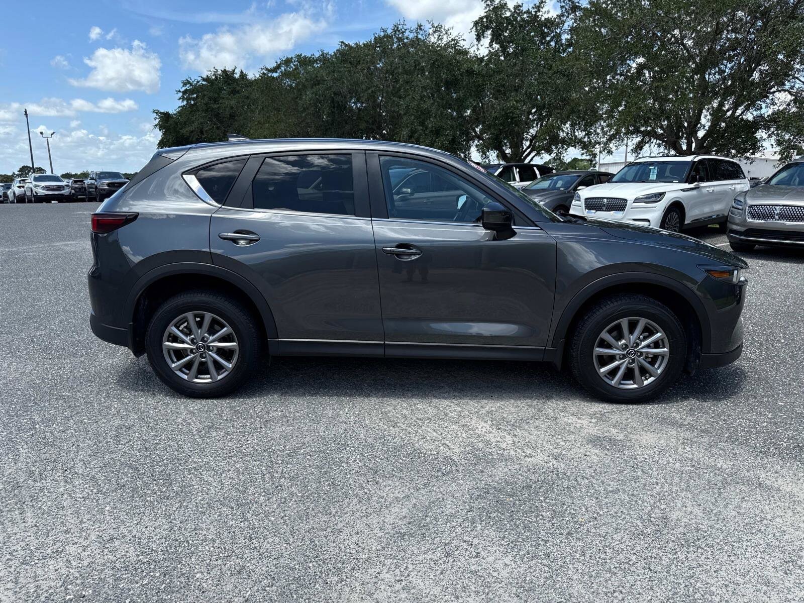 2022 Mazda CX-5 2.5 S Preferred photo 2