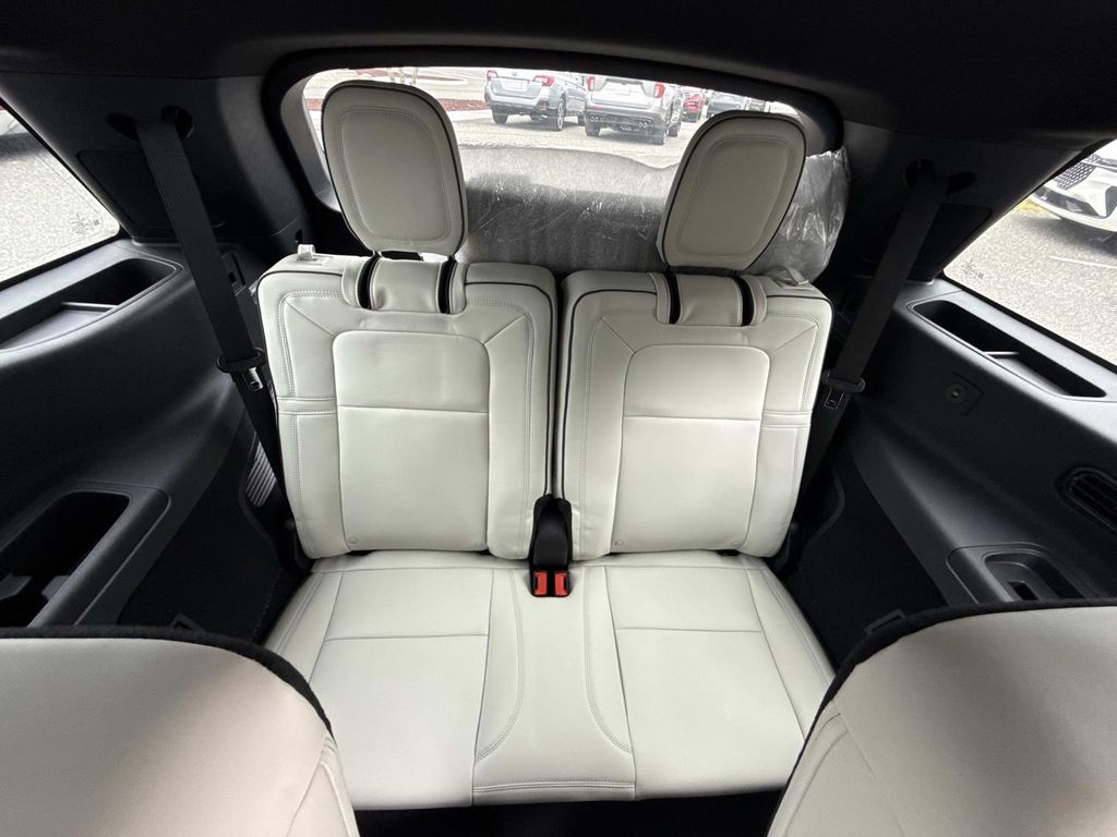 2025 Lincoln Aviator Black Label - Photo 18