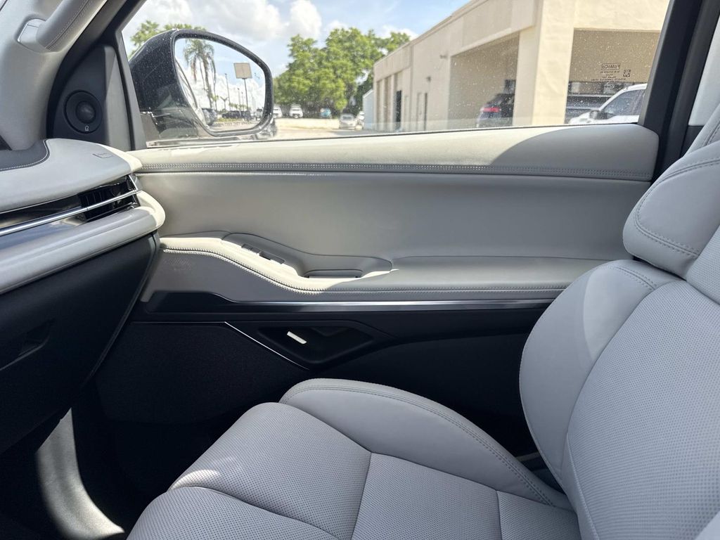 2026 Lincoln Navigator Reserve - Photo 24