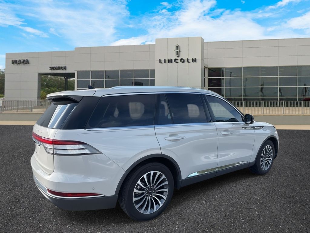 2021 Lincoln Aviator Reserve photo 3