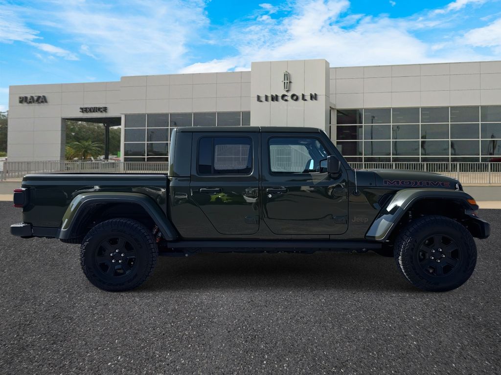 2021 Jeep Gladiator Mojave photo 2