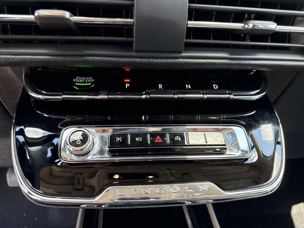 2026 Lincoln Corsair Premiere - Photo 28
