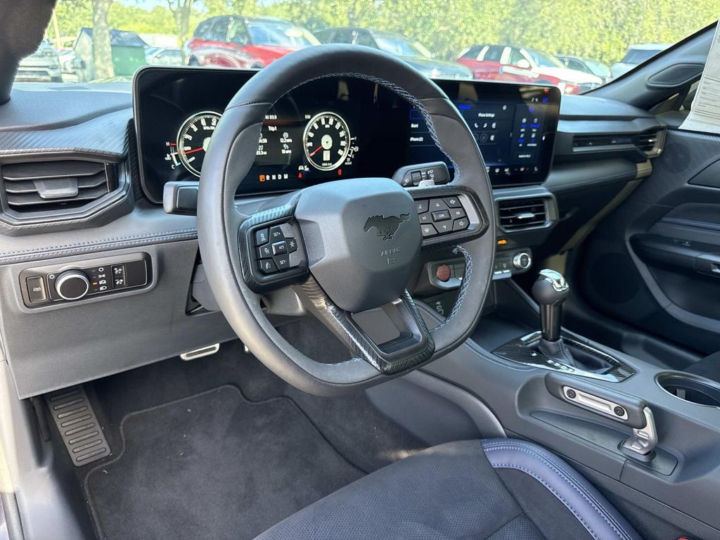 2025 Ford Mustang Dark Horse - Photo 28