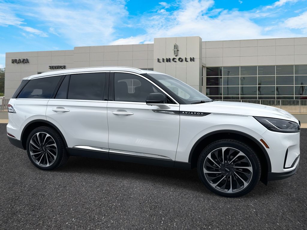 2025 Lincoln Aviator Reserve's photo