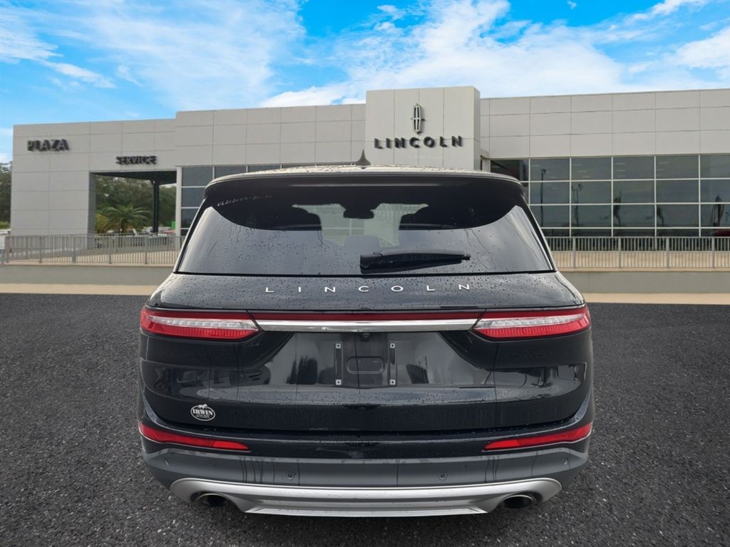 2020 Lincoln Corsair Standard photo 4