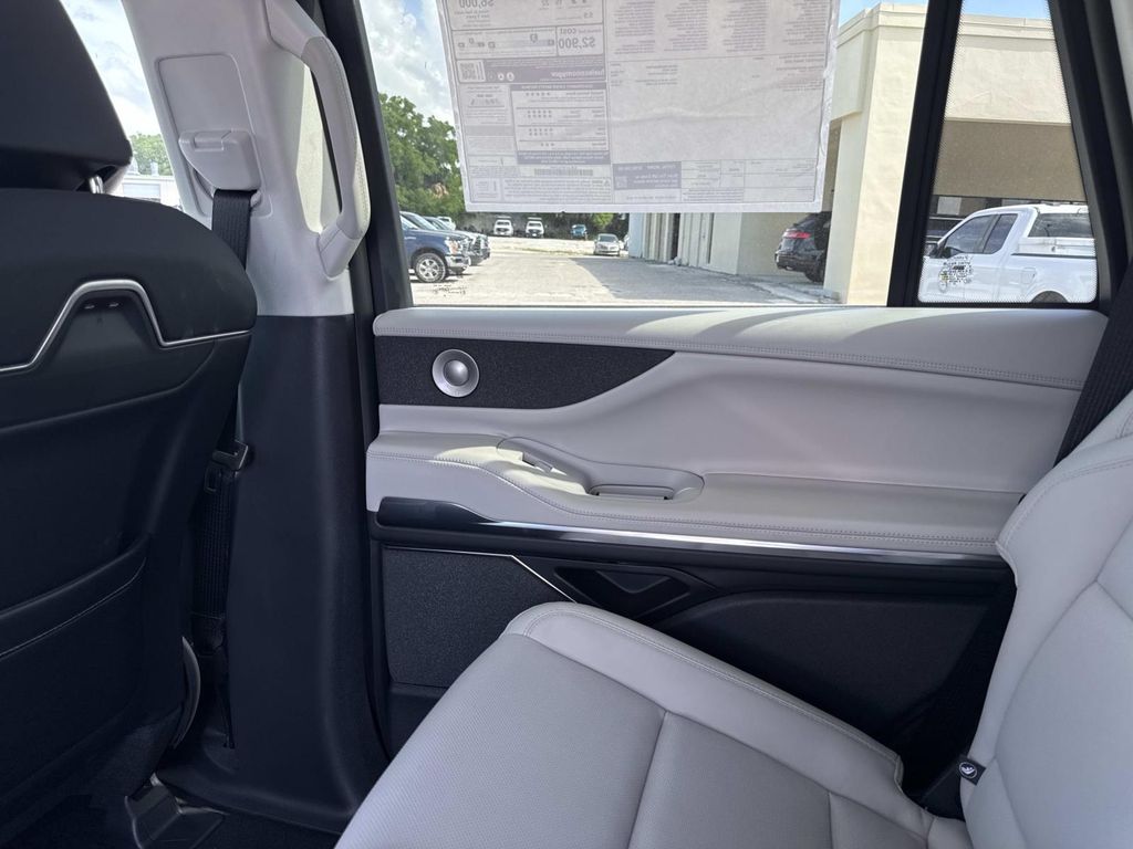 2026 Lincoln Navigator Reserve - Photo 16