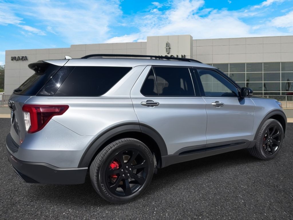 2020 Ford Explorer ST photo 2