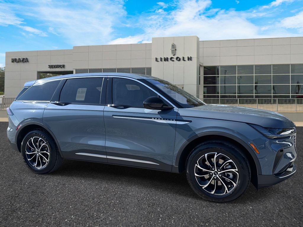 2026 Lincoln Nautilus Premiere's photo