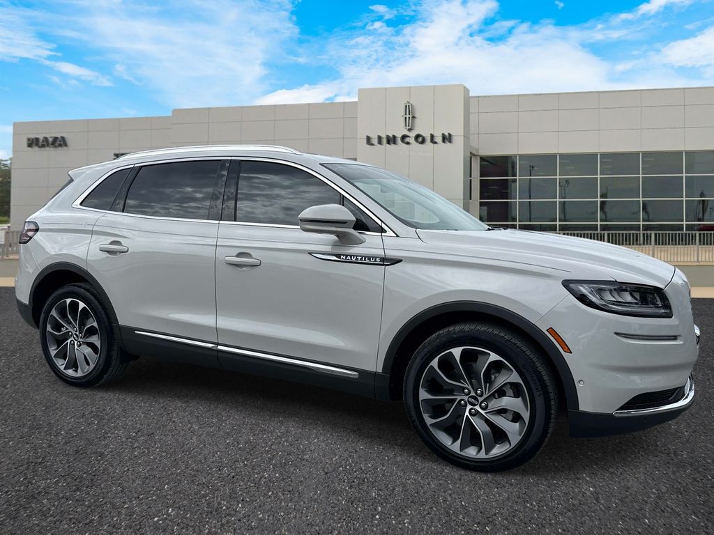 2023 Lincoln Nautilus Reserve AWD's photo