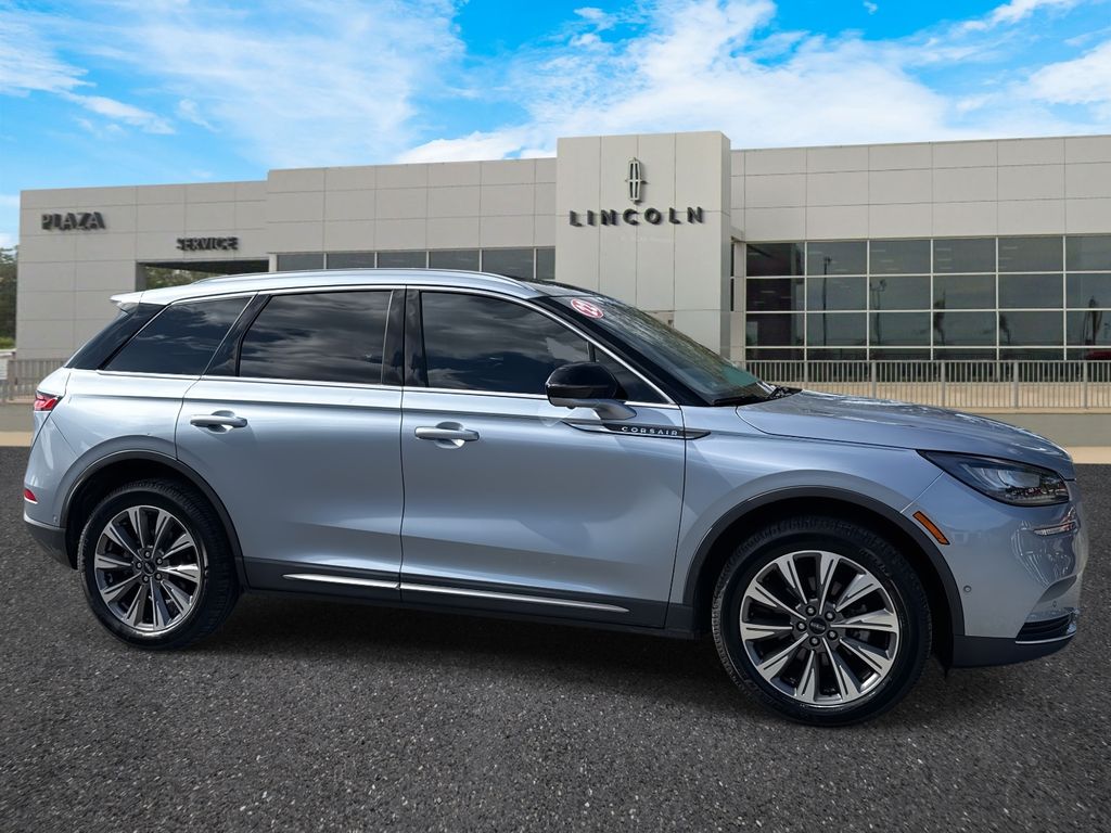 2022 Lincoln Corsair Reserve's photo