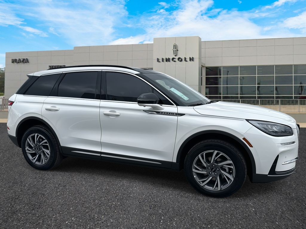 2026 Lincoln Corsair Premiere's photo