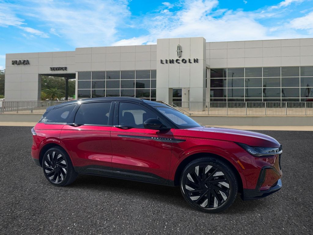 2024 Lincoln Nautilus Reserve AWD's photo