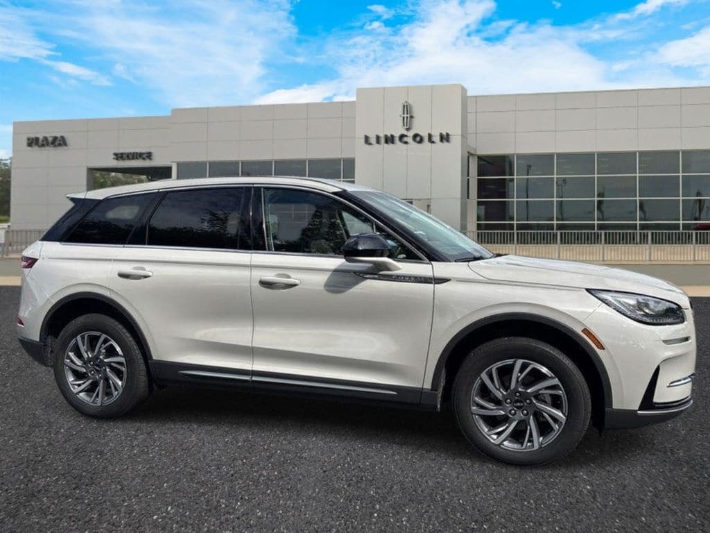2023 Lincoln Corsair FWD's photo