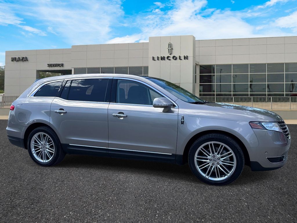 2018 Lincoln MKT Reserve
