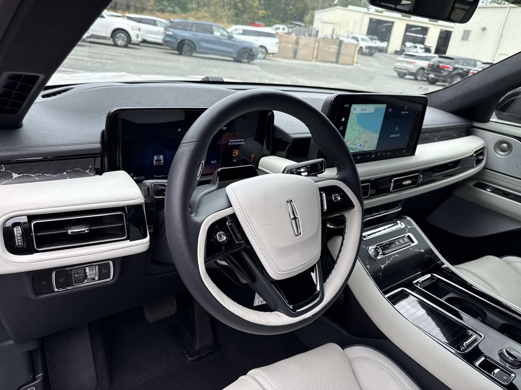 2025 Lincoln Aviator Black Label - Photo 34