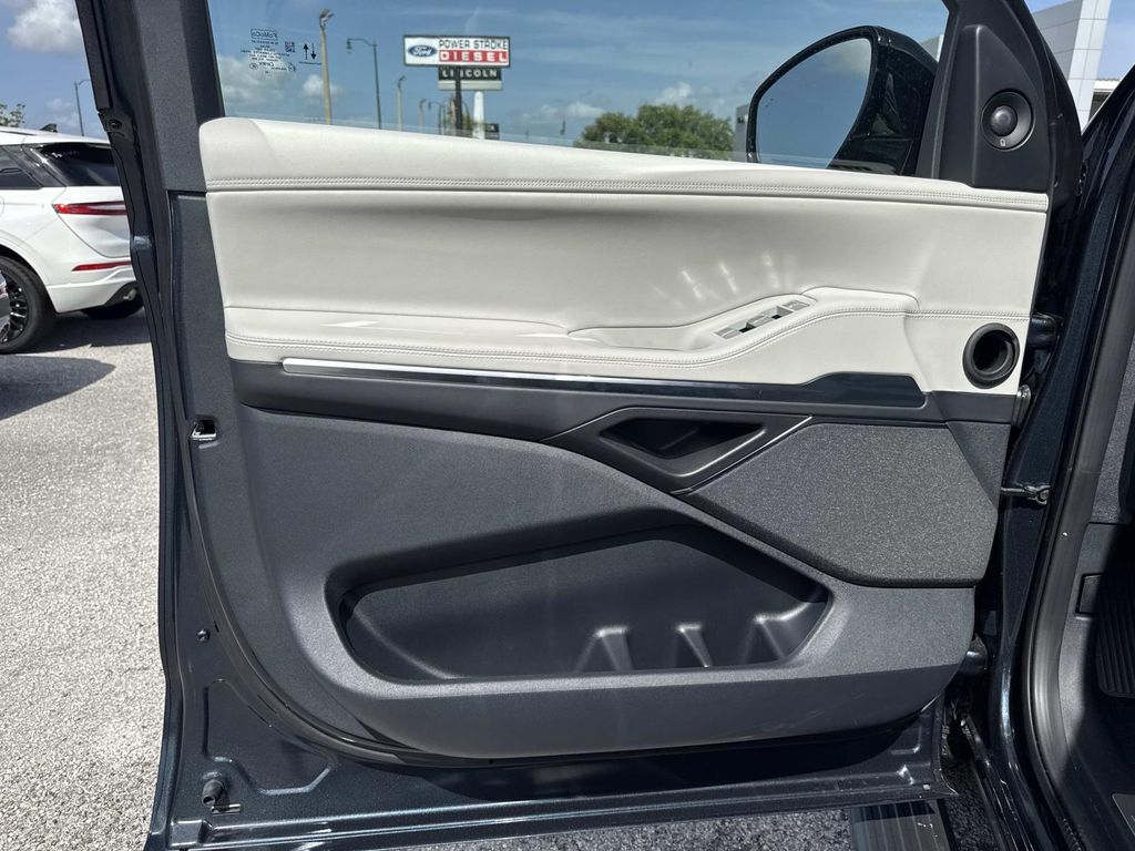 2026 Lincoln Navigator Reserve - Photo 20