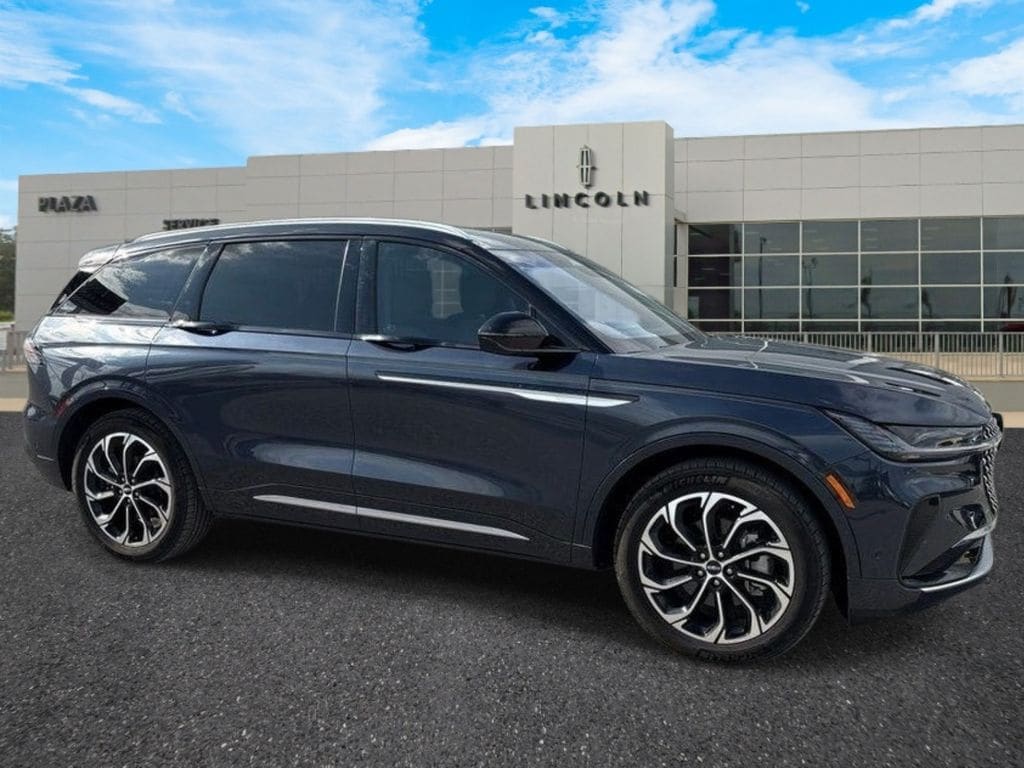 2024 Lincoln Nautilus Reserve AWD's photo