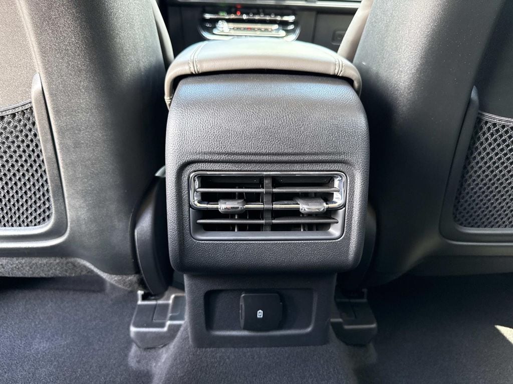 2026 Lincoln Corsair Premiere - Photo 16
