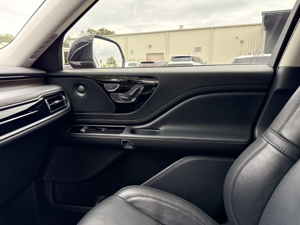 2025 Lincoln Aviator Reserve - Photo 23