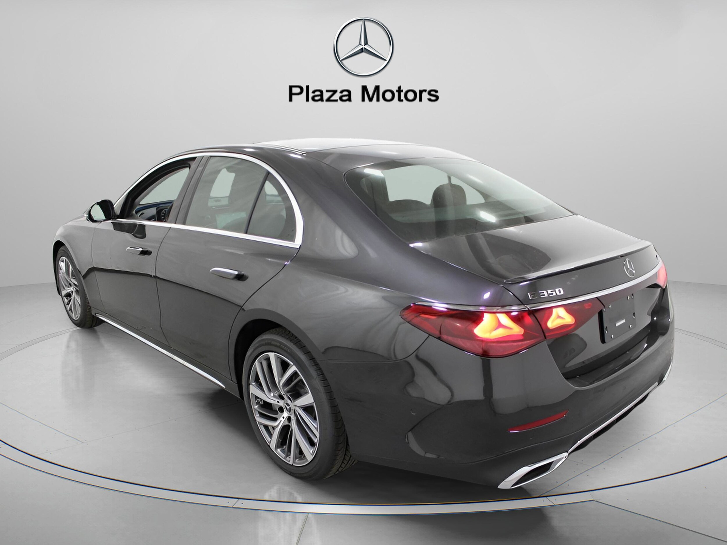 2025 Mercedes Benz E 350 4MATIC Sedan photo 2