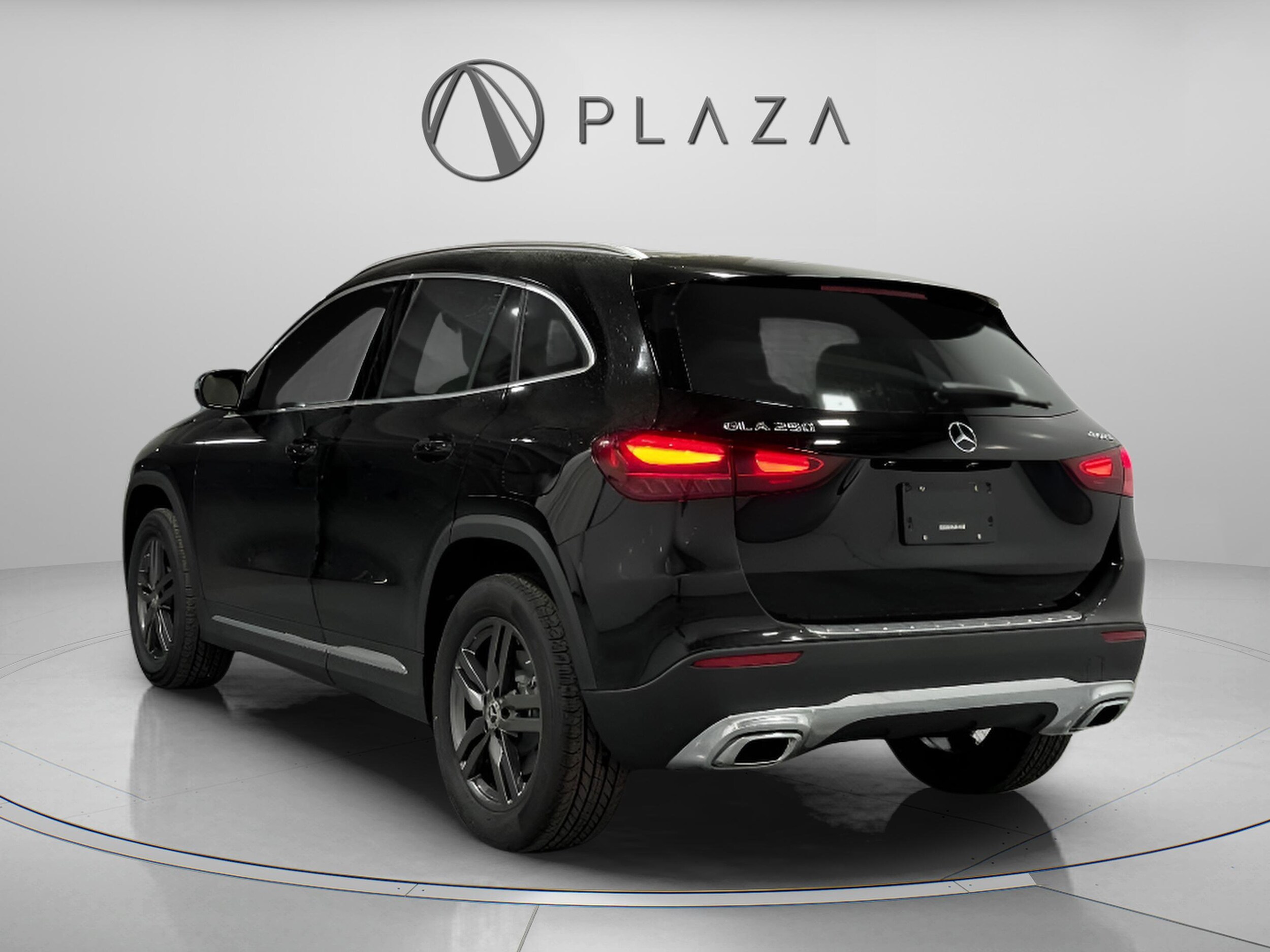 2026 Mercedes Benz GLA 250 4MATIC photo 3