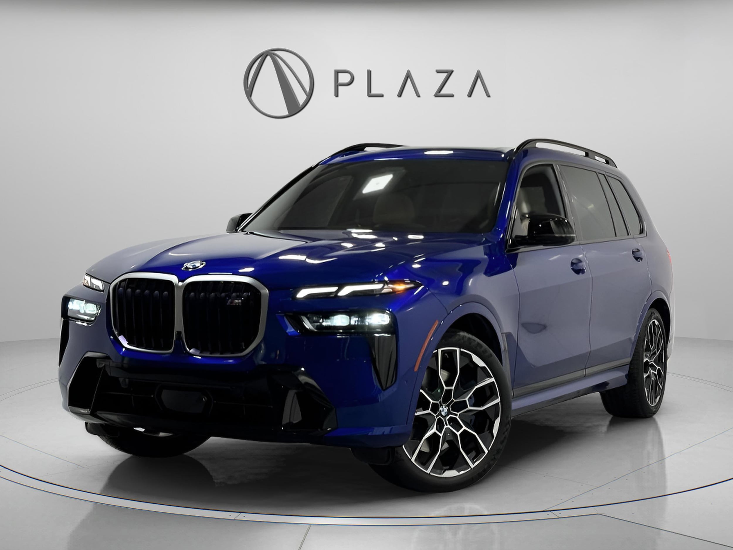 2025 BMW X7 M60i's photo