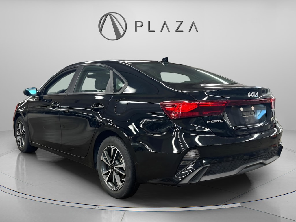 Used 2023 Kia Forte LXS LXS IVT
