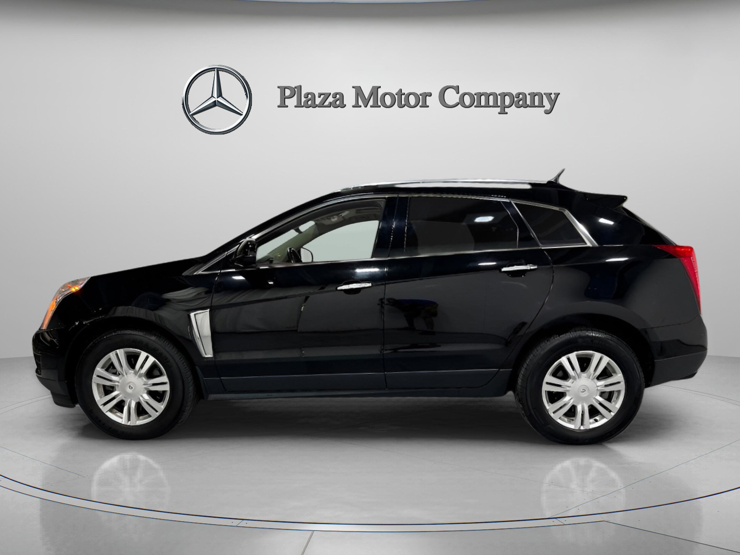 Used 2016 Cadillac SRX Luxury Collection with VIN 3GYFNBE34GS560630 for sale in Creve Coeur, MO
