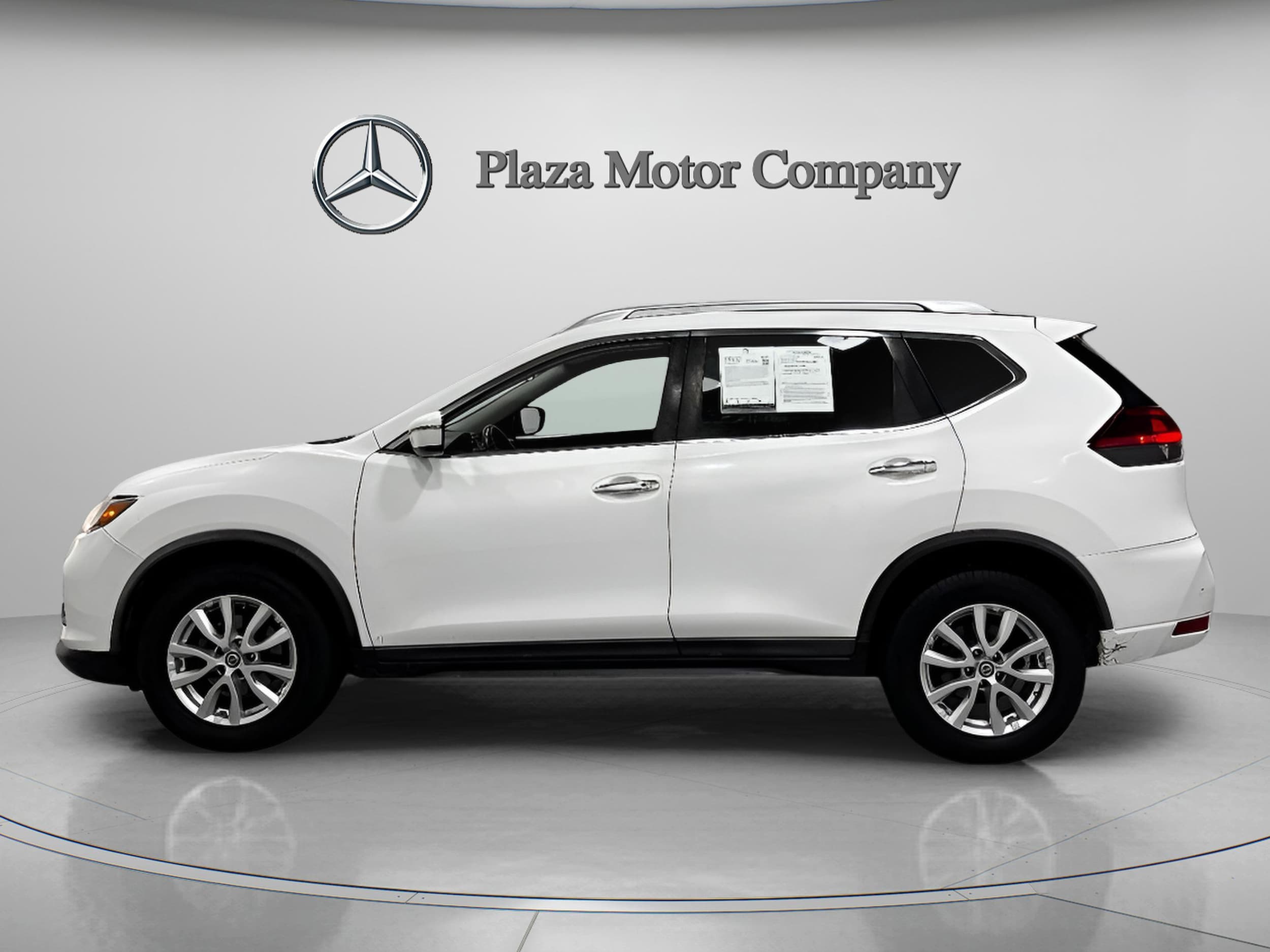 Used 2018 Nissan Rogue SV with VIN KNMAT2MT2JP570635 for sale in Creve Coeur, MO