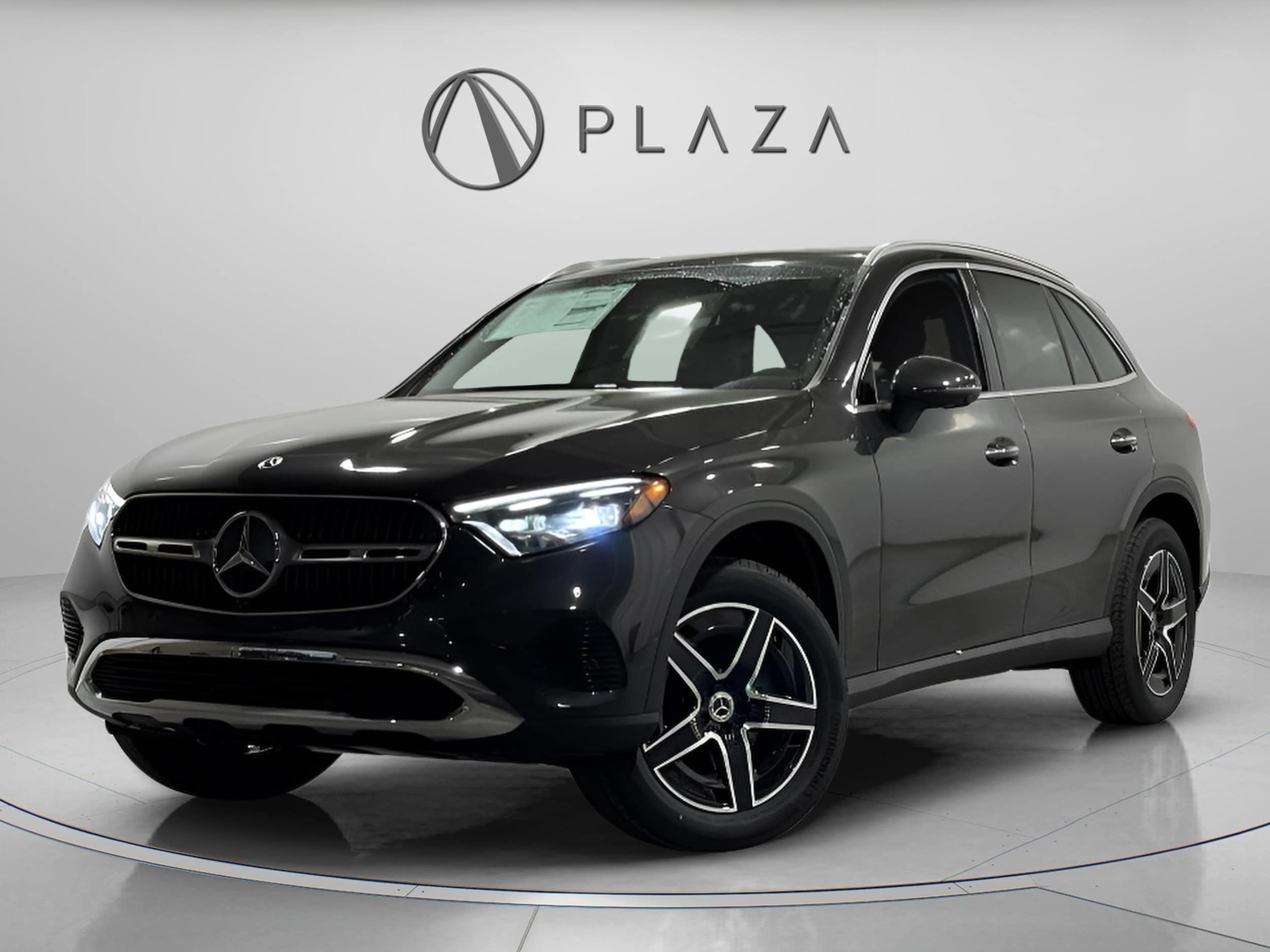 2026 Mercedes-Benz GLC Base's photo