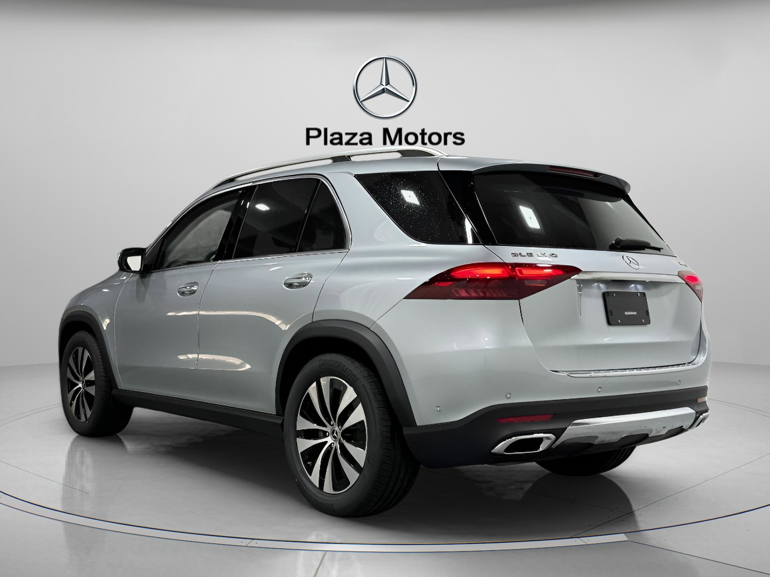 2026 Mercedes Benz GLE 350 4MATIC photo 3