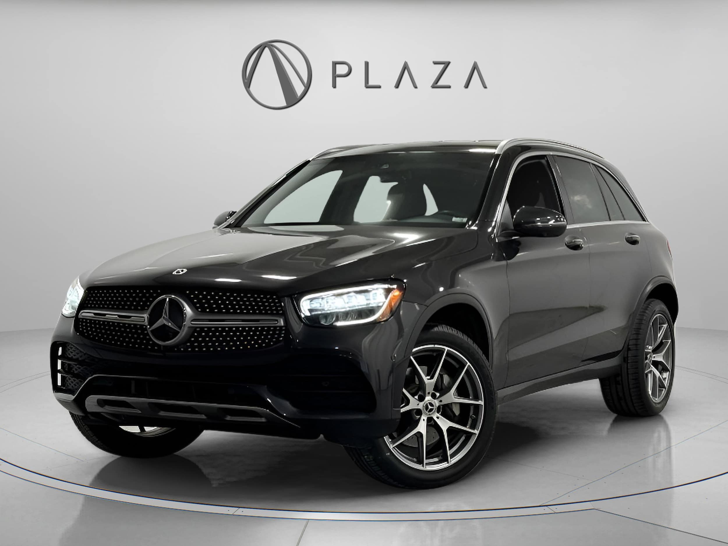 2022 Mercedes-Benz GLC GLC300's photo