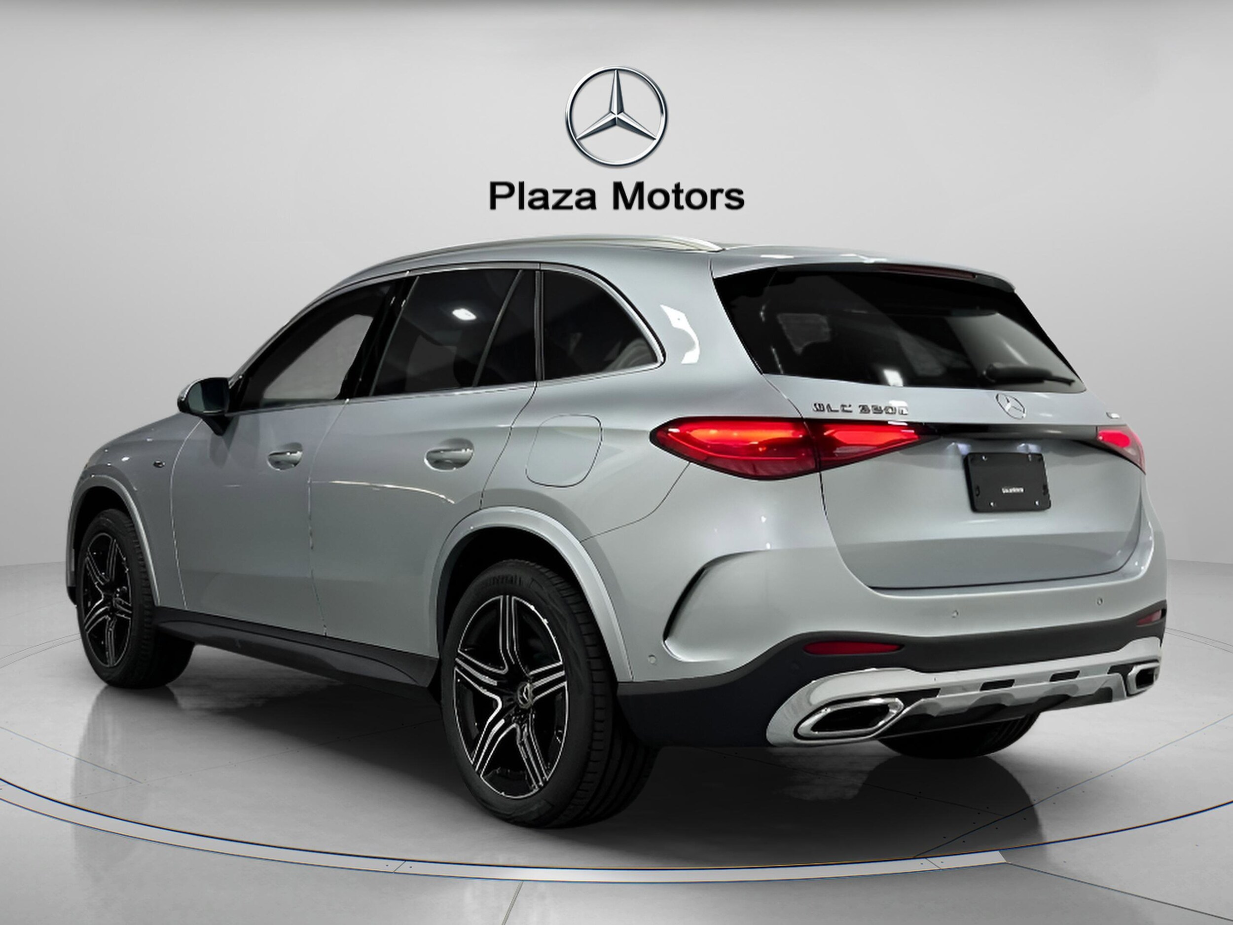 2025 Mercedes Benz GLC 350e 4MATIC photo 3