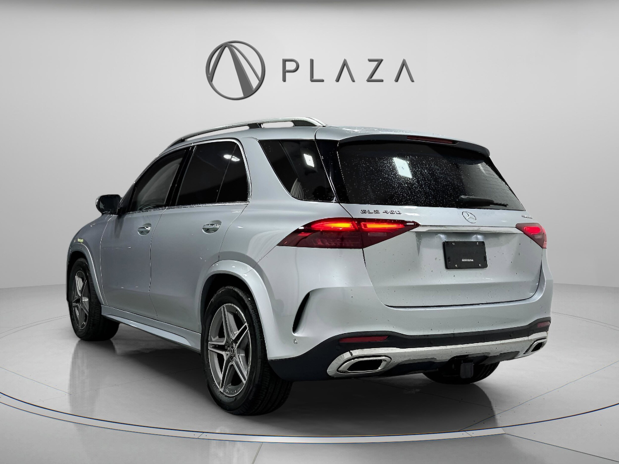 2026 Mercedes Benz GLE 450 4MATIC photo 3