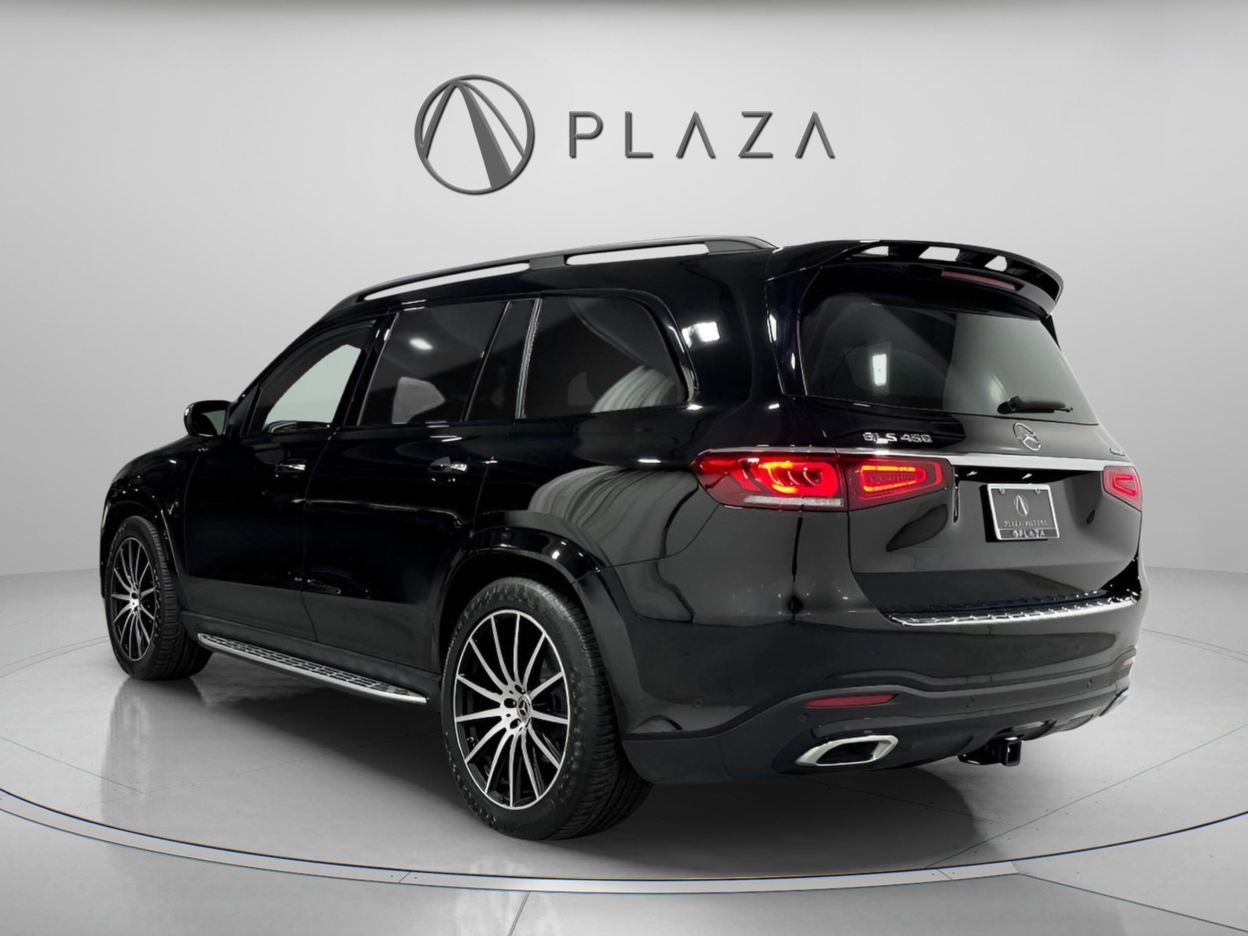 2023 Mercedes Benz GLS 450 4MATIC photo 2