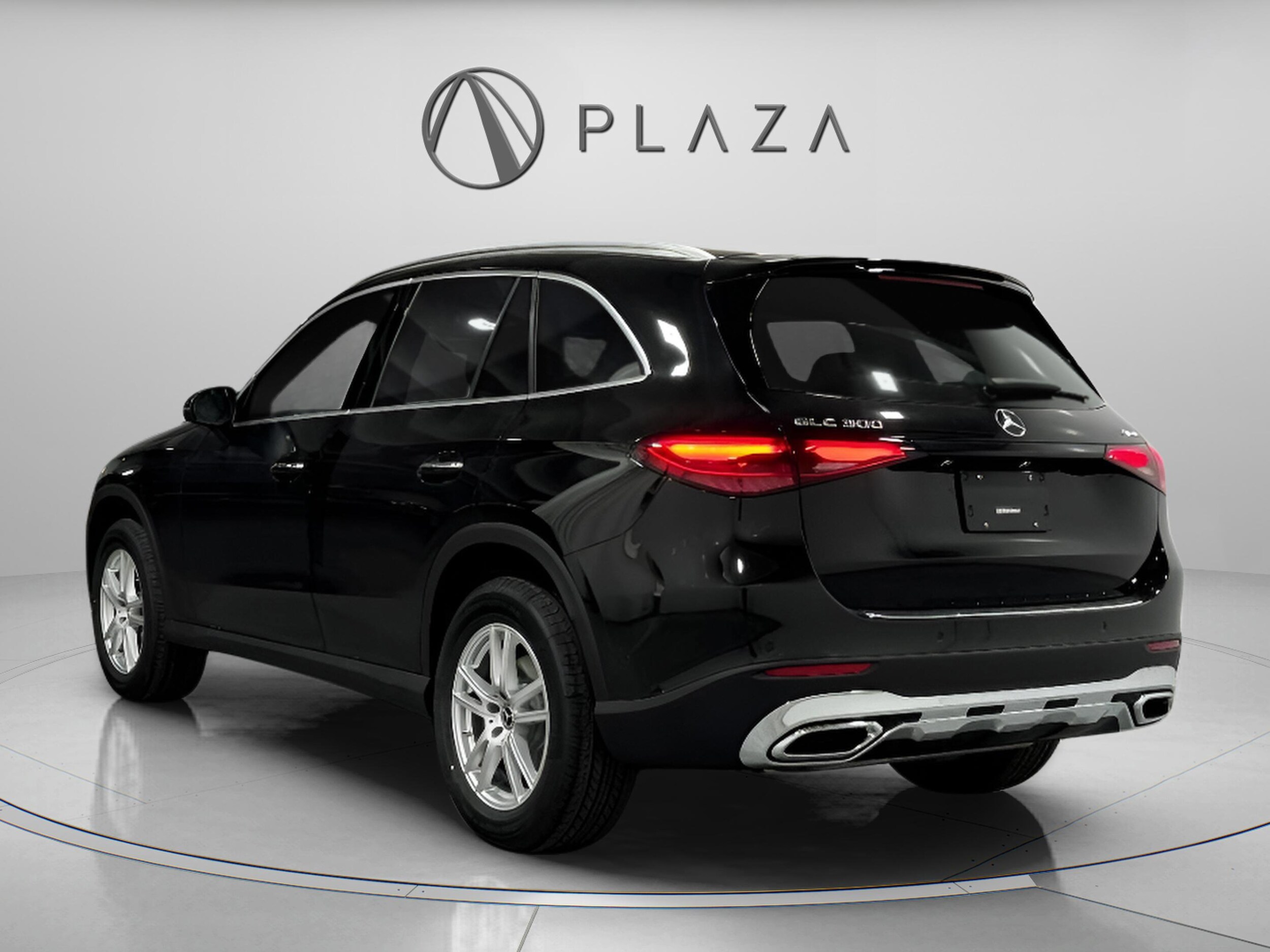 2026 Mercedes Benz GLC 300 4MATIC photo 3