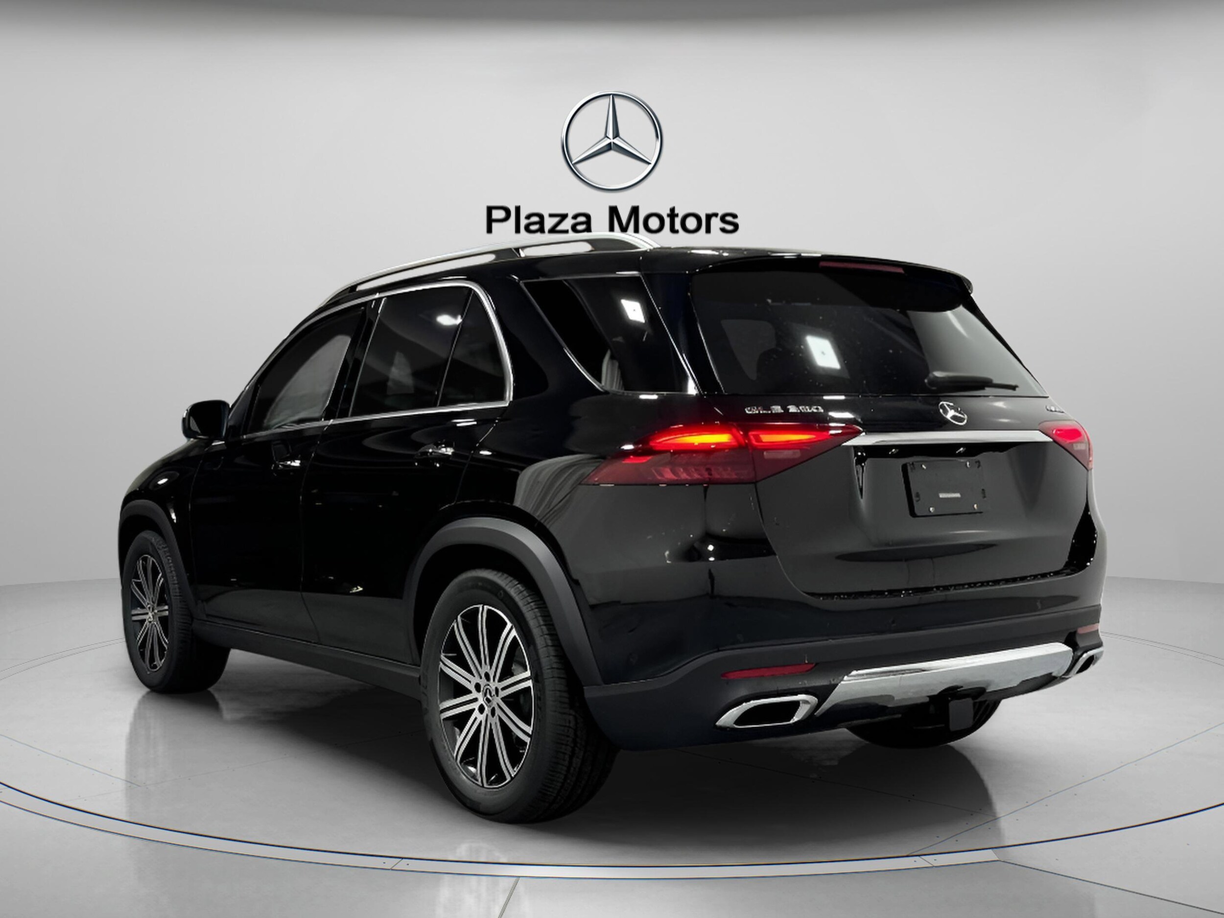 2026 Mercedes Benz GLE 350 4MATIC photo 2