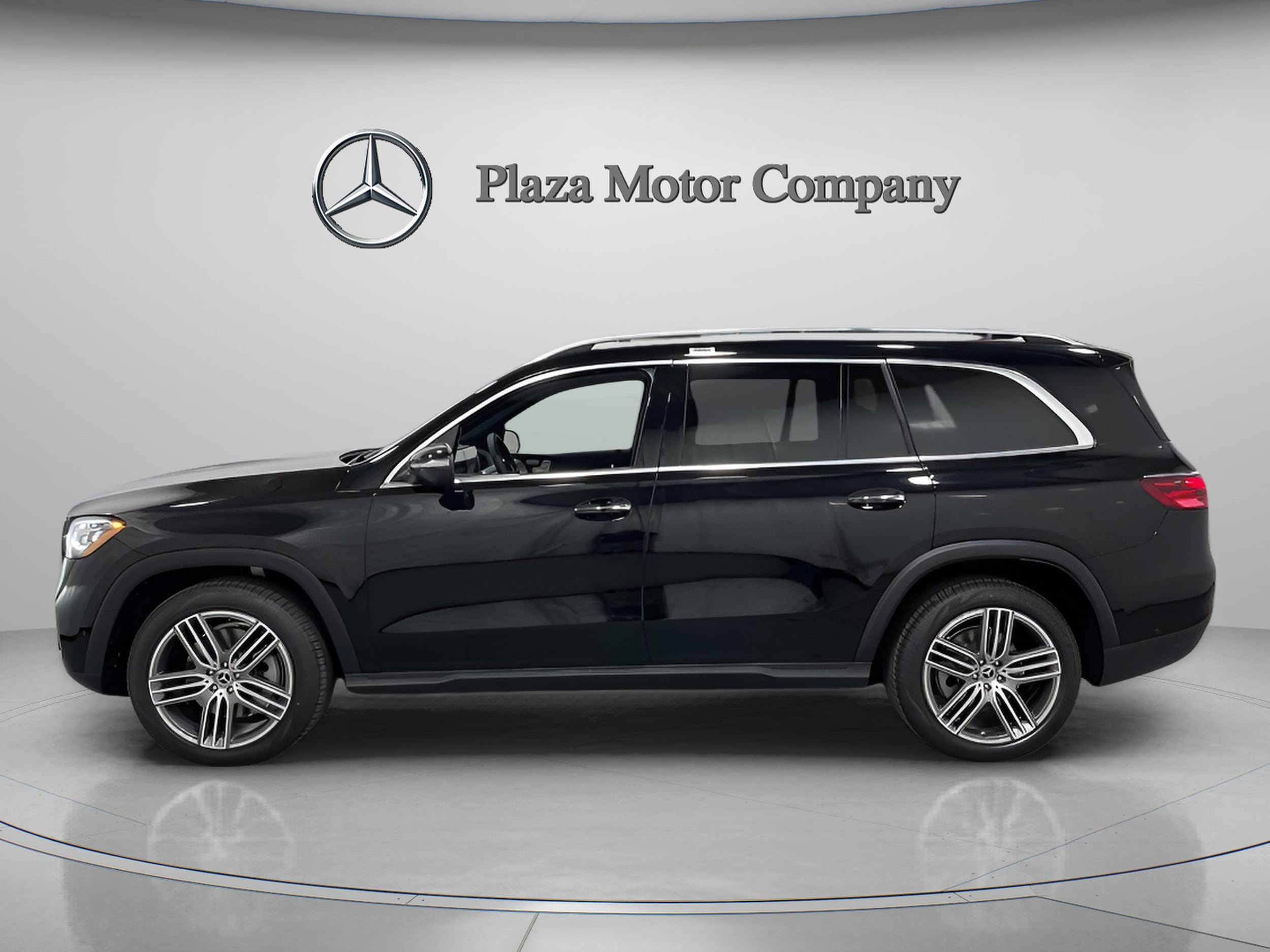 Used 2025 Mercedes-Benz GLS Base with VIN 4JGFF5KE7SB393853 for sale in Creve Coeur, MO