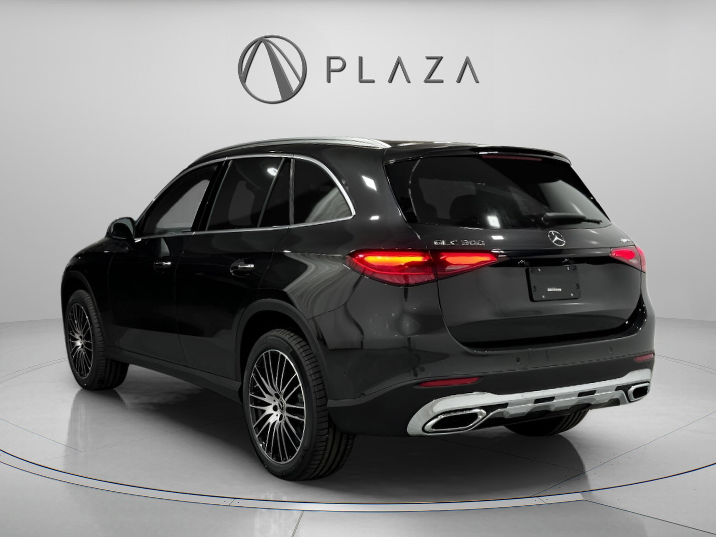 2026 Mercedes Benz GLC 300 4MATIC photo 3