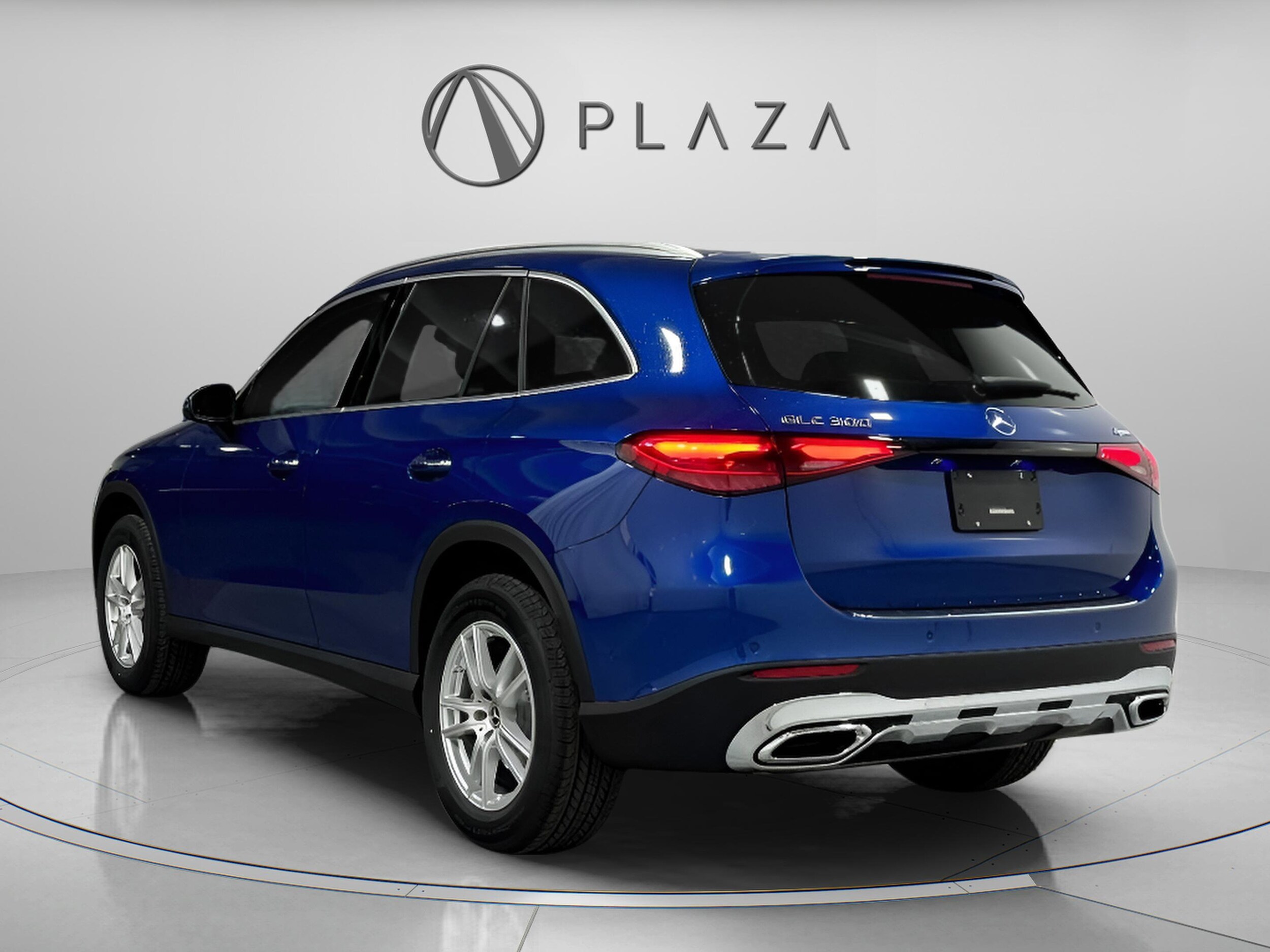 2026 Mercedes Benz GLC 300 4MATIC photo 3