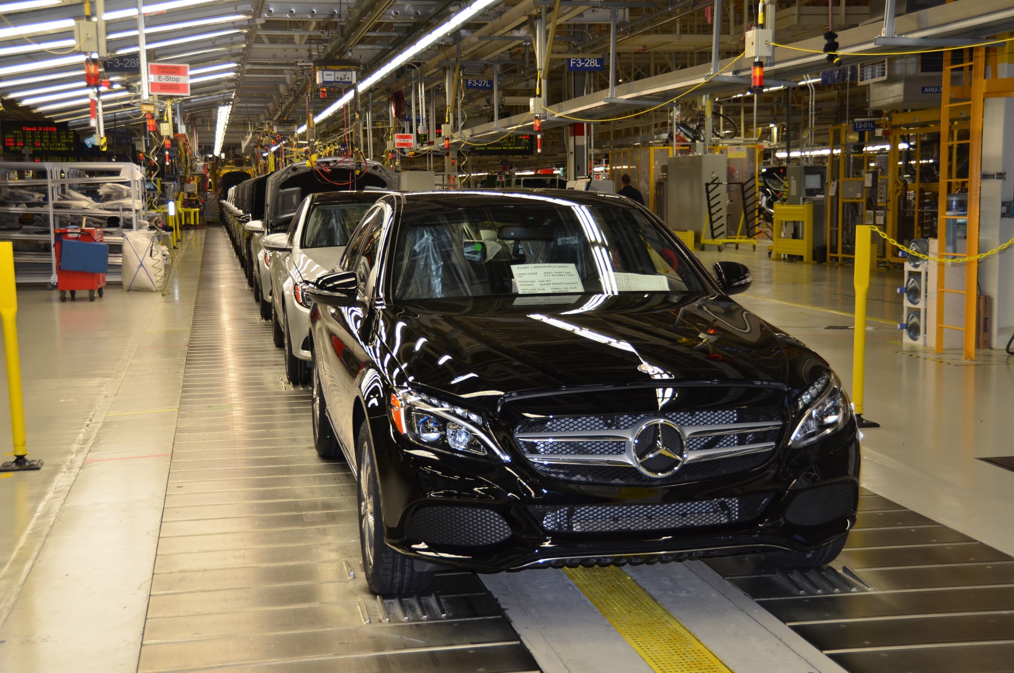 2015-Mercedes-Benz-C-Class-at-Tuscaloosa-Plant-1.jpg