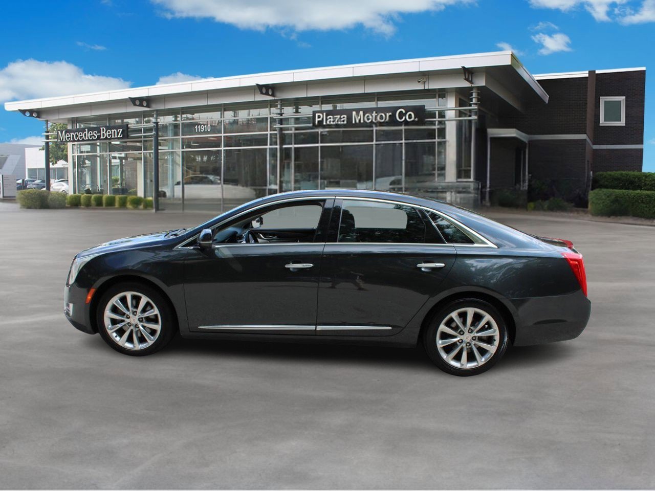 Used 2013 Cadillac XTS Premium Collection with VIN 2G61S5S33D9179281 for sale in Creve Coeur, MO