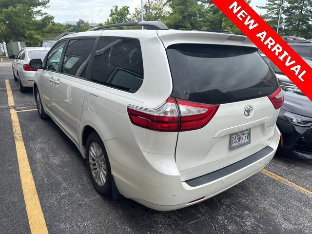Used 2015 Toyota Sienna XLE with VIN 5TDYK3DC8FS547736 for sale in Creve Coeur, MO