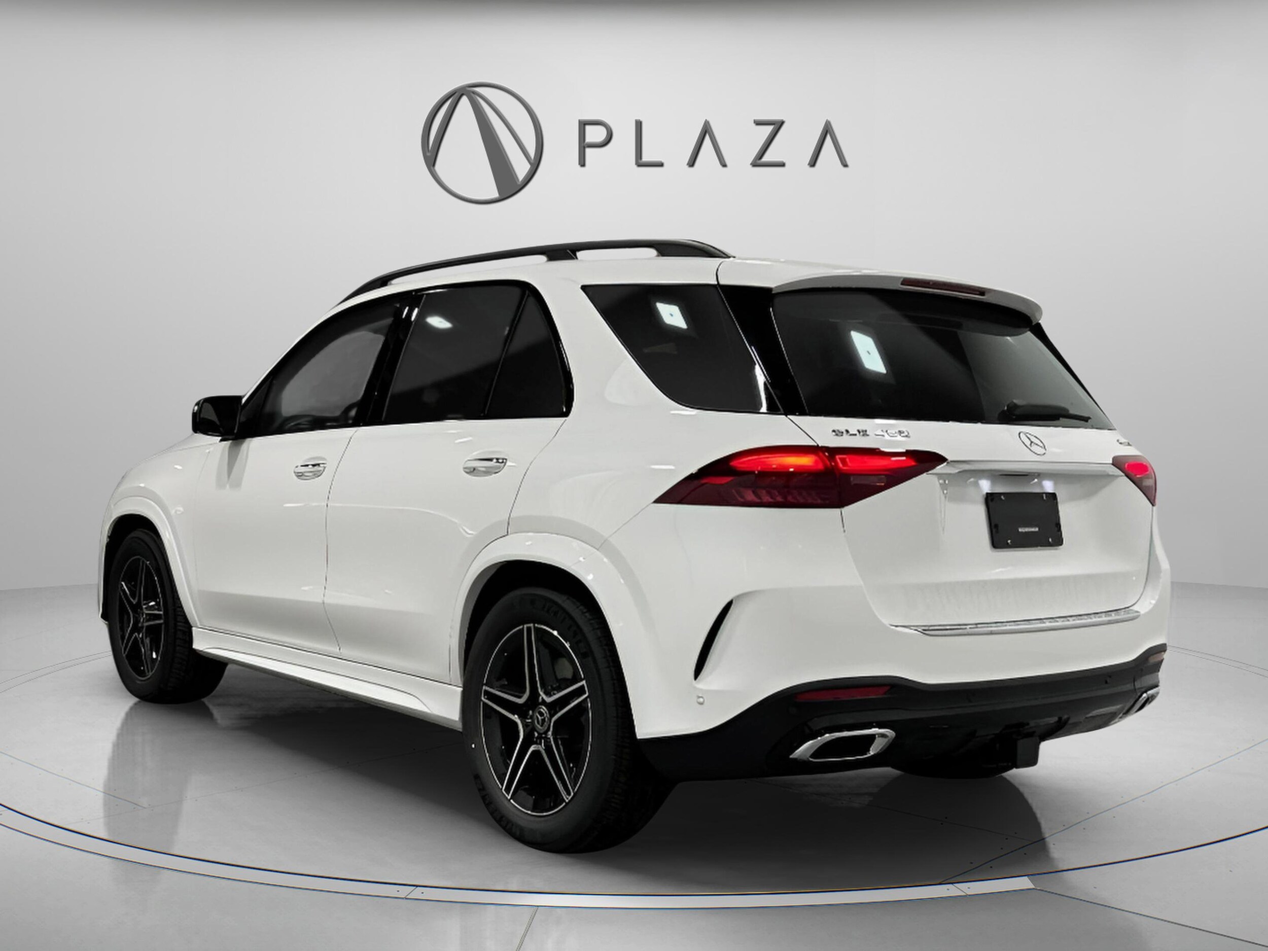 2026 Mercedes Benz GLE 450 4MATIC photo 3