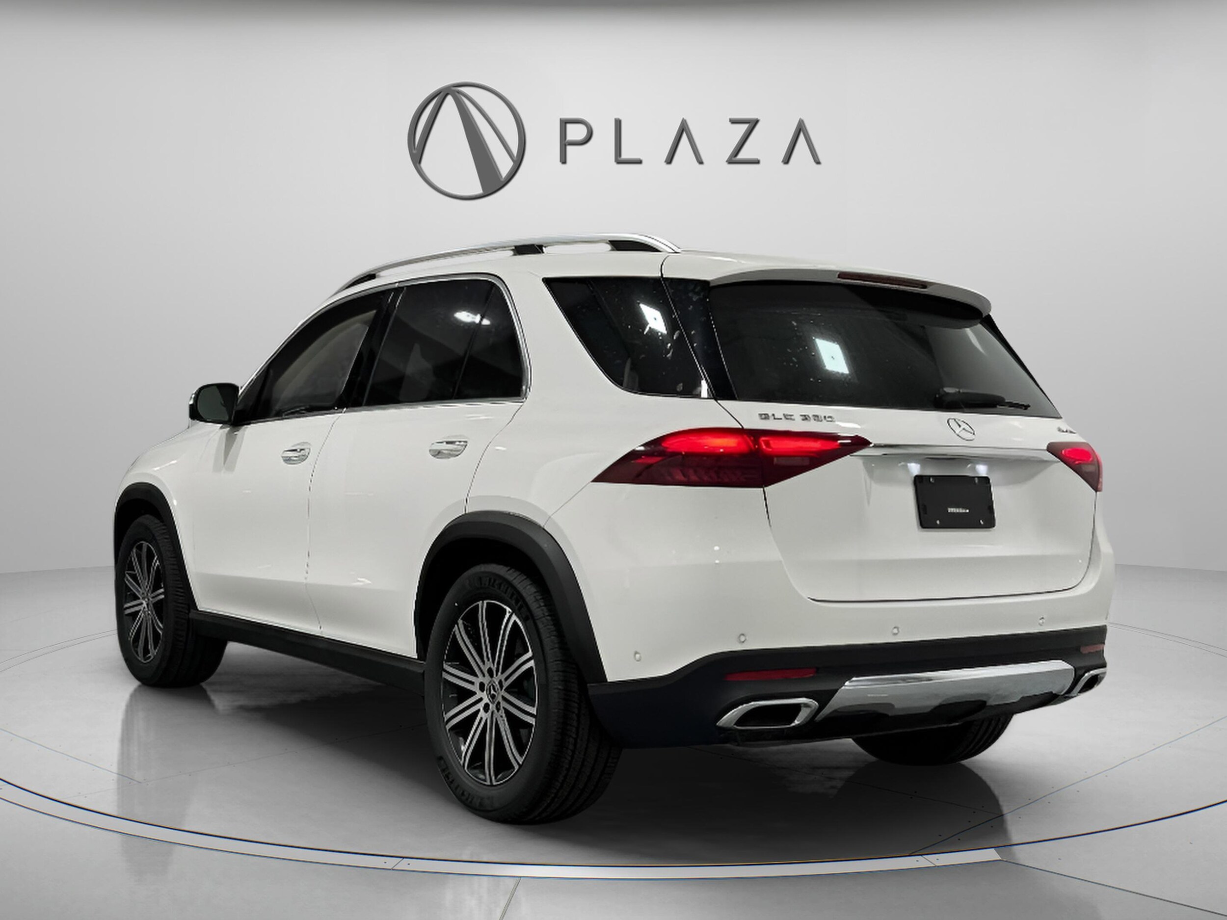 2026 Mercedes Benz GLE 350 4MATIC photo 3