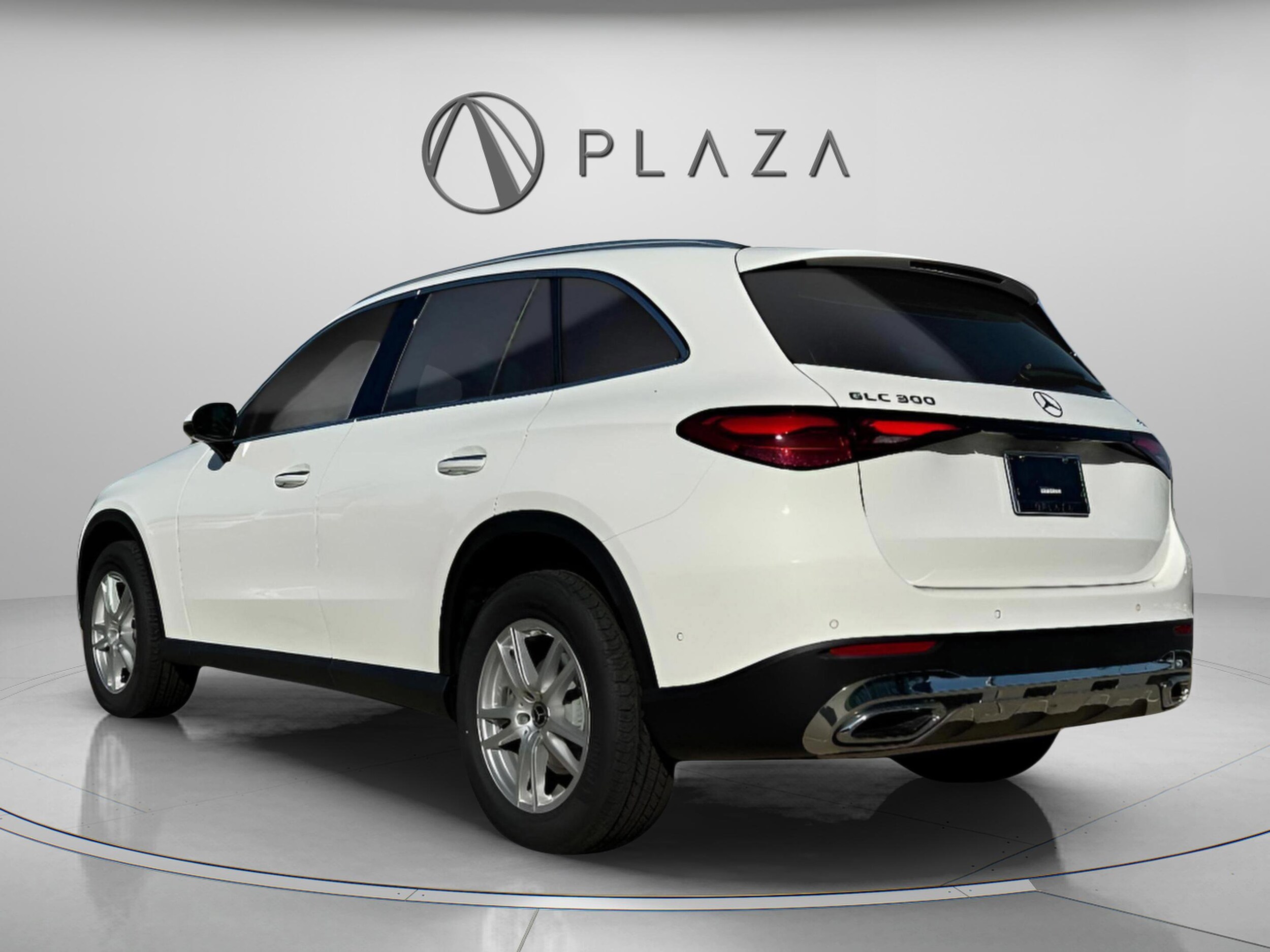 2025 Mercedes Benz GLC 300 4MATIC photo 3