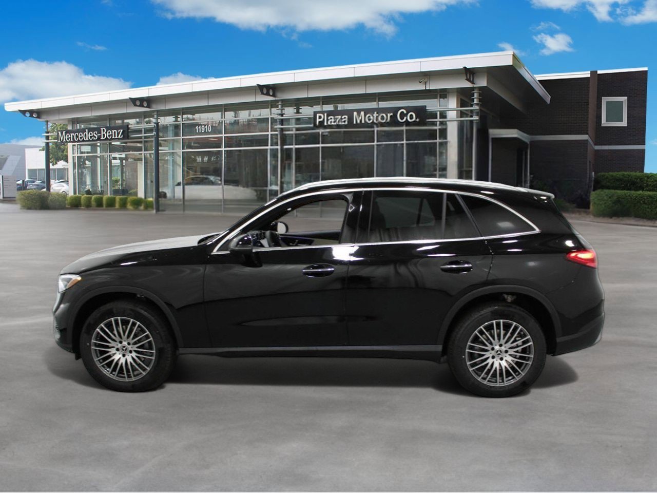 Certified 2024 Mercedes-Benz GLC GLC 300 with VIN W1NKM4HB9RF200680 for sale in Creve Coeur, MO